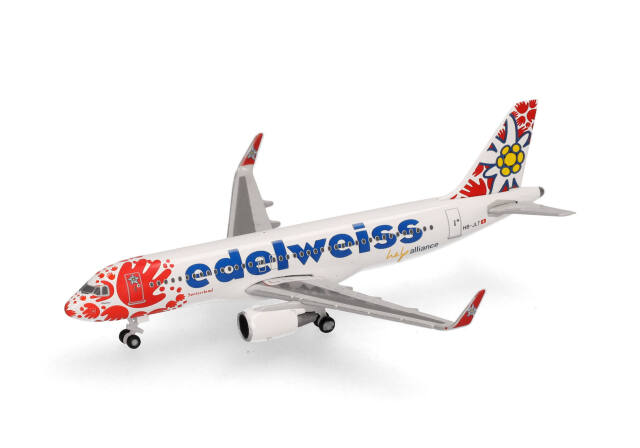 herpa Airbus A320 エデルワイス 1/500 herpa wings 1/500 (ダイキャスト製) A320 エーデルワイス航空