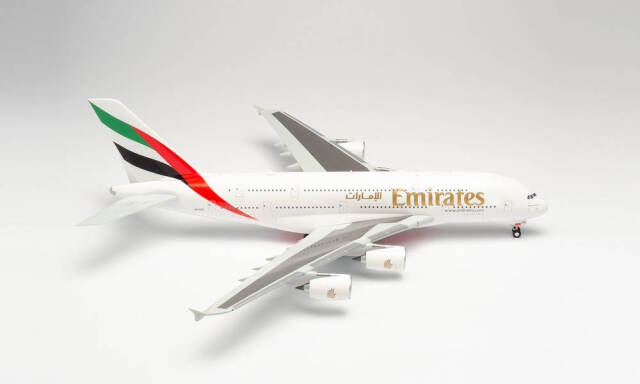 herpa wings 1/200 A380-800 エミレーツ航空 A6-EVN