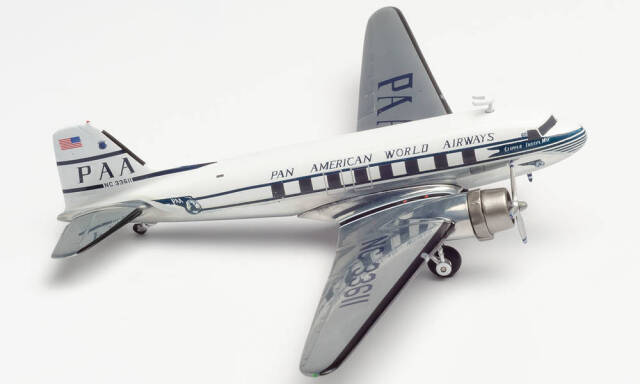 herpa wings 1/200 DC-3 パンアメリカン航空 "Clipper Tabitha May" NC33611
