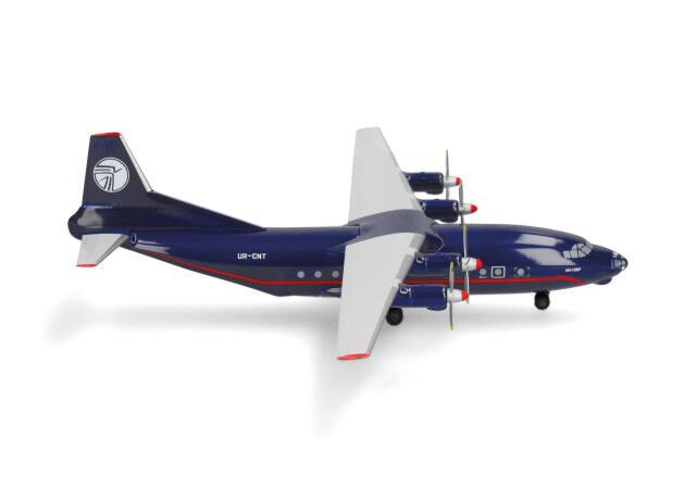 [予約]herpa wings 1/200 (プラスチック製) AN-12 ウクライナ・エア・アライアンス UR-CNT