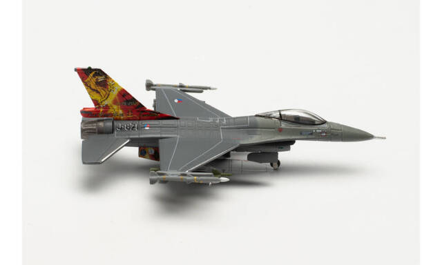 herpa wings 1/200 (ダイキャスト製) F-16A オランダ空軍 第322飛行隊 “Last Flight F-16 at Leeuwarden AB” J-871