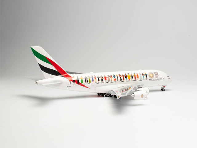 herpa wings 1/200 (プラスチック製) A380 エミレーツ “Year of