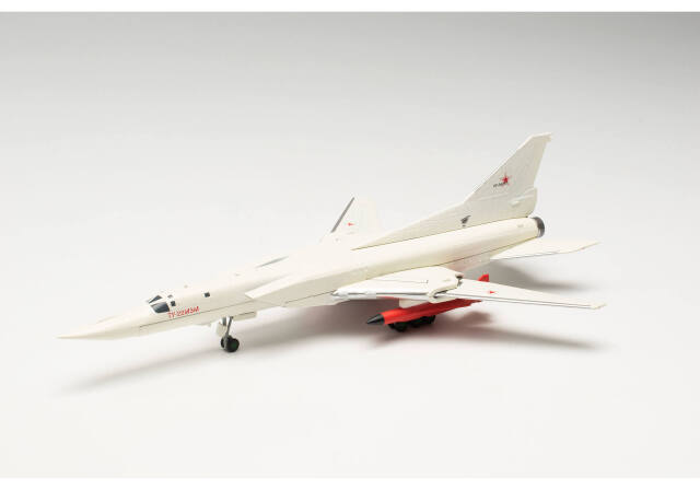 herpa wings 1/200 TU-22M3M “Backfire” M3M prototype RF-94267