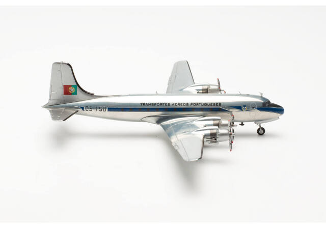 herpa wings 1/200 DC-4 TAPポルトガル航空 CS-TSD