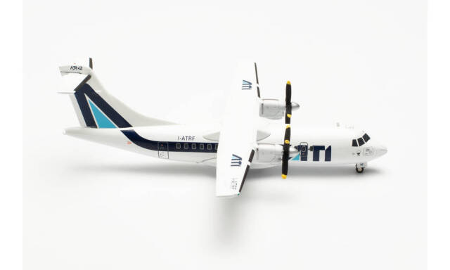 herpa wings 1/200 ATR-42-300 アエロ・トラスポルティ・イタリアーニ “Siena” I-ATRF