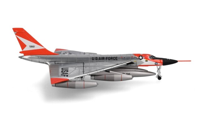 herpa wings 1/200 YB-58A アメリカ空軍 B-58 Test Force “Mach-in-Boid” 55-0661