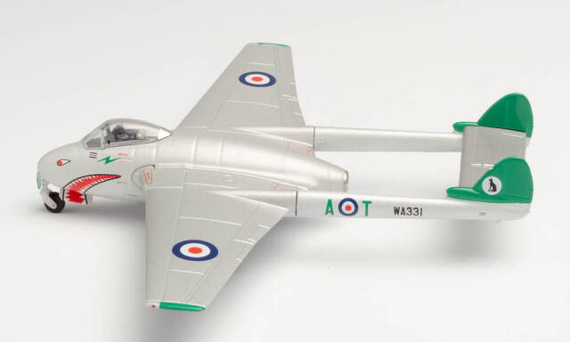 herpa wings 1/72 ヴァンパイアFB.5 イギリス空軍 112SQ ファスベルク航空基地