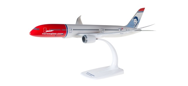 herpa wings 1/200 (プラスチック製) 787-9 ノルウェージャンエアシャトル "Freddie Mercury" G-CKNA ※スナップフィット