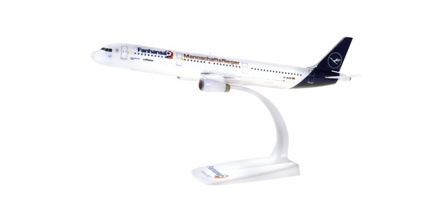 herpa wings 1/200 (プラスチック製) A321 ルフトハンザ航空 "Fanhansa Team Plane" D-AISQ ※スナップフィット