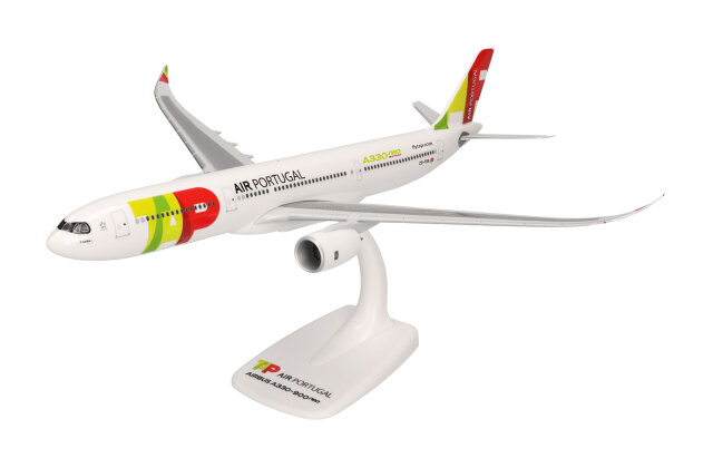 herpa wings 1/200 (プラスチック製) A330-900neo TAPポルトガル航空 “D. Maria I” CS-TUA