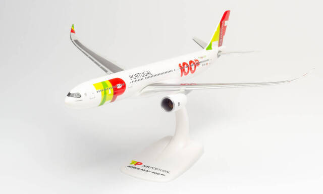 herpa wings 1/200 A330-900neo TAP ポルトガル航空 "100th Aircraft" CS-TUI ※プラスチック製、スナップフィット