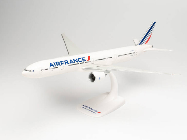 herpa wings 1/200 (プラスチック製) 777-300ER エールフランス New Color F-GSQJ “Strasbourg” ※スナップフィット