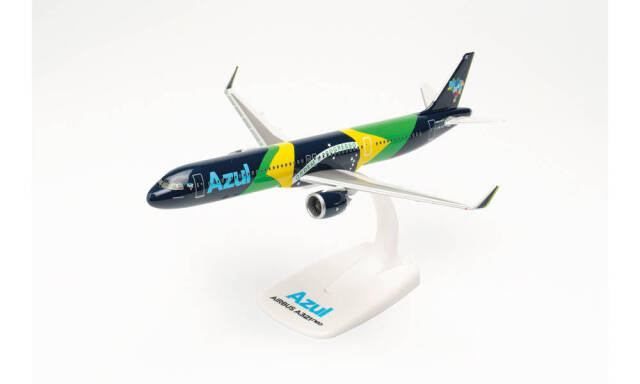 herpa wings 1/200 (プラスチック製) A321neo アズールブラジル航空 “Brazilian Flag livery” PR-YJE ※スナップフィット