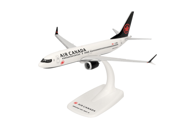 [予約]herpa wings 1/200 (プラスチック製) 737 MAX 8 エアカナダ C-FSNU ※スナップフィット