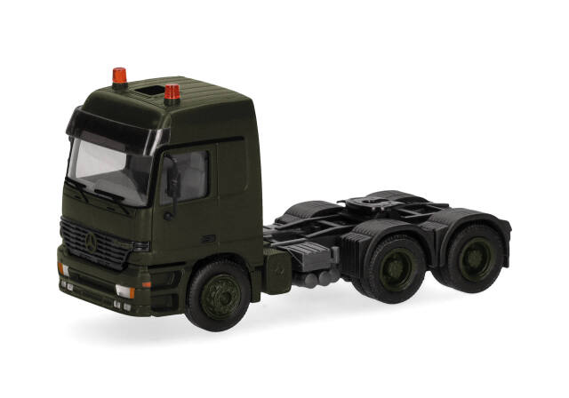 herpa Cars&Trucks 1/87 (プラスチック製) メルセデスベンツ アクトロスL(96) MP1 リジッドトラクター 3軸 オリーブ (ベルギー)