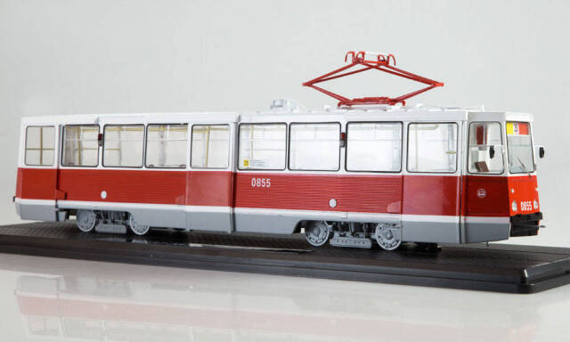 herpa Cars&Trucks 1/43 Tram KTM-5M3 ホワイト/レッド