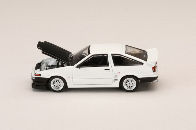 【姉さん18】パンドラRC　土屋圭市風 AE86 トレノ未使用ボディ ホビージャパン 1/64 (ダイキャスト製) トヨタスプリンタートレノ