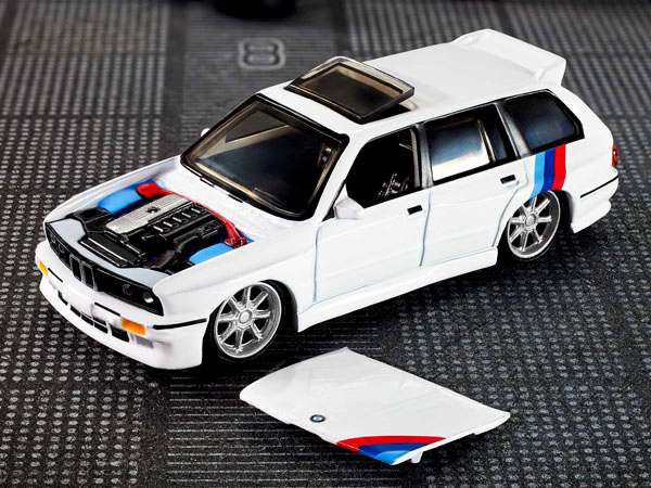 Hot Wheels エリート64 1/64 1990 BMW 318i ツーリング ※並行輸入品、再入荷