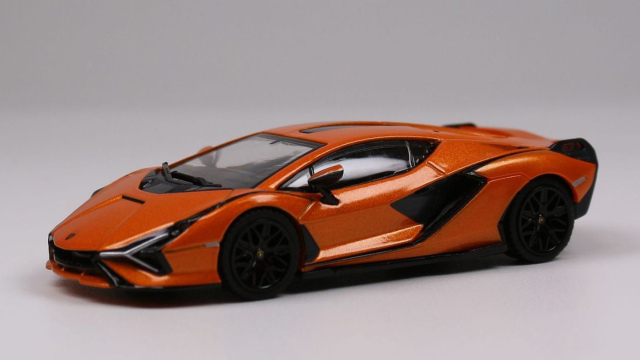 HUNG HING TOYS 1/64 ランボルギーニ・シアン FKP 37 (Orange)
