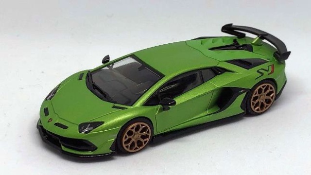 HUNG HING TOYS 1/64 ランボルギーニ・アヴェンタドール SVJ (Green)