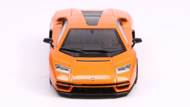 HUNG HING TOYS 1/64 ランボルギーニ・カウンタック LPI 800-4 (ARANCO