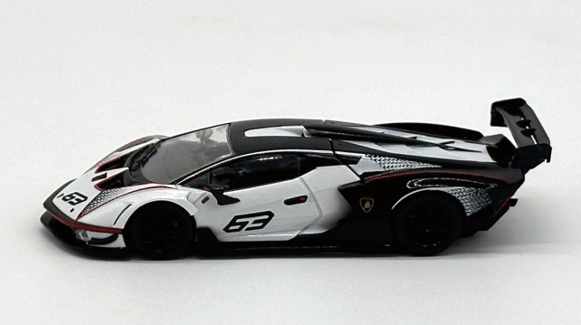 HUNG HING TOYS 1/64 ランボルギーニ・エッセンサ SCV12 (BIANCO