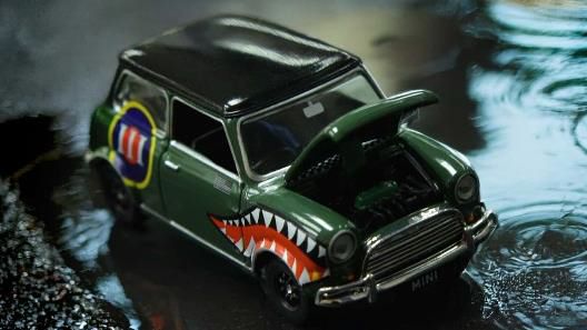 ポップアートミニマイナーダイキャストミニカー