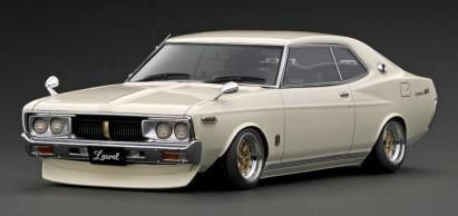 ignition model(イグニッションモデル) 1/18 Nissan Laurel 2000SGX (C130) White