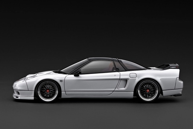 ignition model(イグニッションモデル) 1/18 (レジン製) HONDA NSX-R