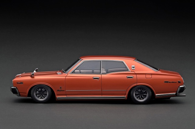 1/20日産グロリア2800E 330プラモデル旧LS金型品 絶版1/20日産グロリア2800E 330プラモデル 旧LS金型品 - メルカリ