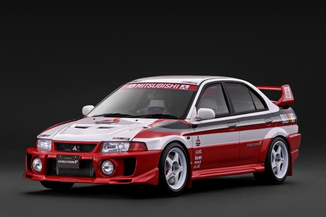 [予約]ignition model(イグニッションモデル) 1/18 (レジン製) Mitsubishi LANCER EVOLUTION V (CP9A) White/Red  