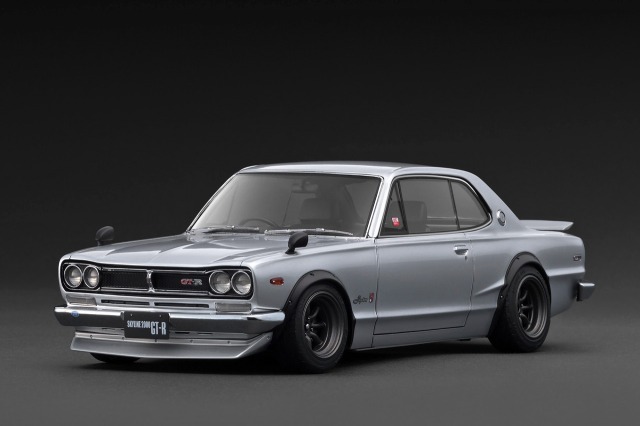 ignition model(イグニッションモデル) 1/18 (レジン製) Nissan Skyline 2000 GT-R (KPGC10) Silver