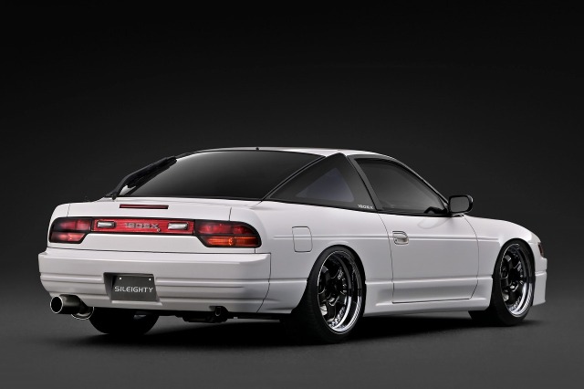 ignition model(イグニッションモデル) 1/18 (レジン製) Nissan
