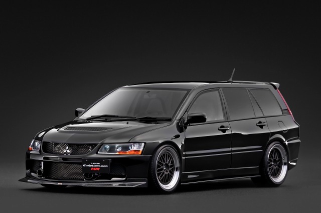 [予約]ignition model(イグニッションモデル) 1/18 (レジン製) Mitsubishi Lancer Evolution Wagon MR (CT9W) White