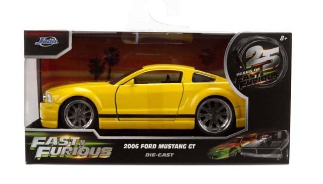 Jada Toys(ジャダトイズ) 1/32 (ダイキャスト製) F&F 2006 フォード