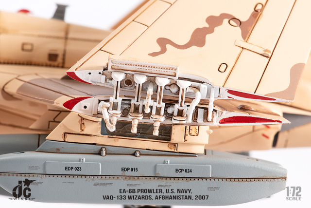 JCW 1/72 (ダイキャスト製) EA-6B アメリカ海軍 VAQ-133 ウィザーズ