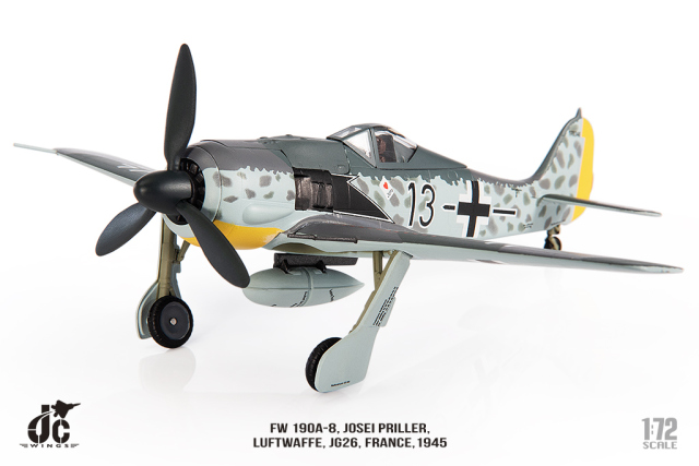 JCW 1/72 (ダイキャスト製) FW 190A-8 ドイツ空軍 JG26 フランス 1945