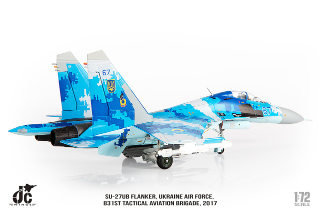1/72スホ➖イ、ダイキャスト 61NwJv48a9L._UF350,350_QL50_.jpg