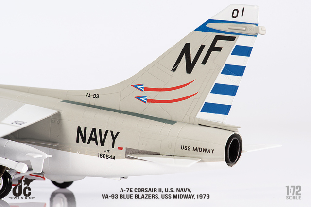 JCW 1/72 (ダイキャスト製) A-7E アメリカ海軍 VA-93 ブルー