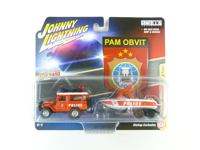 Johnny Lightning（ジョニーライトニング）1/64 ランドクルーザー インドネシア警察 ボート牽引車