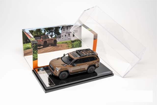 [予約]ゲインコーププロダクツ 1/64 (ダイキャスト製) Toyota Sequoia TRD PRO ブラウン
