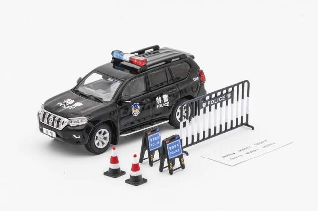 ゲインコーププロダクツ 1/64 Toyota Land Cruiser Prado 150  S.W.A.T version ブラック