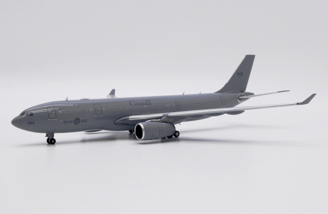 JC WINGS 1/400 (ダイキャスト製) CC-330 カナダ空軍 330003