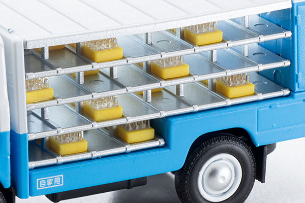 トミカリミテッドヴィンテージ 1/64 マツダ E2000 ボトルカー（白