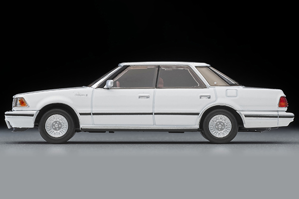 トミカリミテッドヴィンテージネオ 1/64 (ダイキャスト製) トヨタ