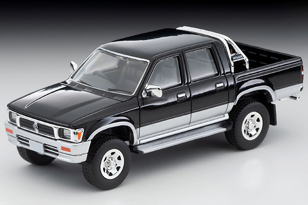 トミカリミテッドヴィンテージネオ 1/64 トヨタ ハイラックス4WDピックアップ ダブルキャブ SSR-X オプション装着車（黒／銀）95年式