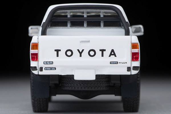 トミカ　ハイラックス　64-1 トミカ NO.64 トヨタ ハイラックス タイ警察仕様 AEON