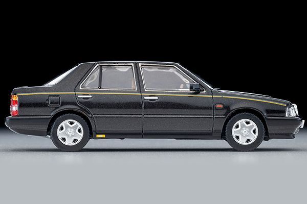 トミカリミテッドヴィンテージネオ 1/64 (ダイキャスト製) ランチア