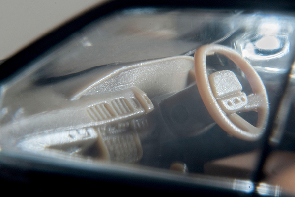 トミカリミテッドヴィンテージネオ 1/64 (ダイキャスト製) 日産