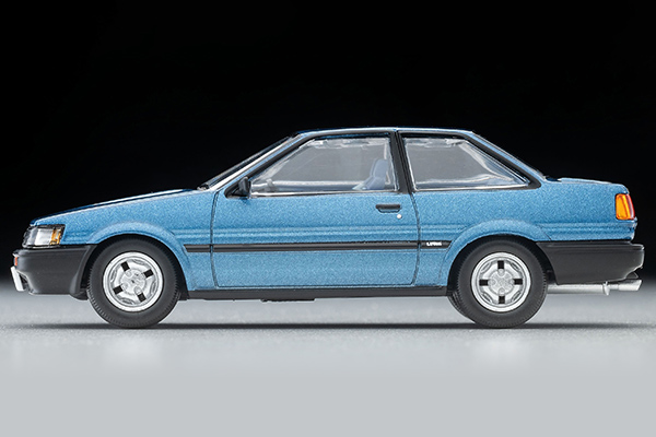 トミカリミテッドヴィンテージネオ 1/64 (ダイキャスト製) トヨタ